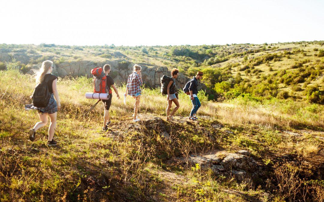 Cómo planificar rutas seguras para deportes de montaña