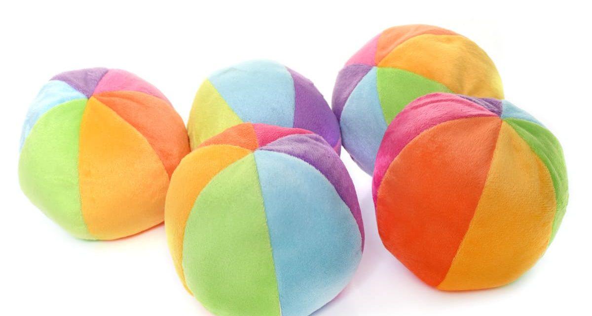 Guía de juegos con pelotas recicladas