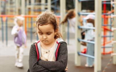Qué hacer cuando un niño no quiere participar en las actividades